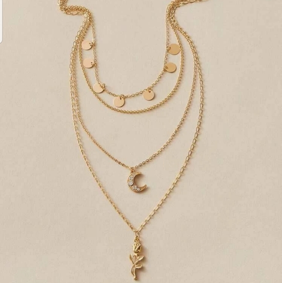 *Telly* Rose and Moon Layered necklace - Picture 2 of 4